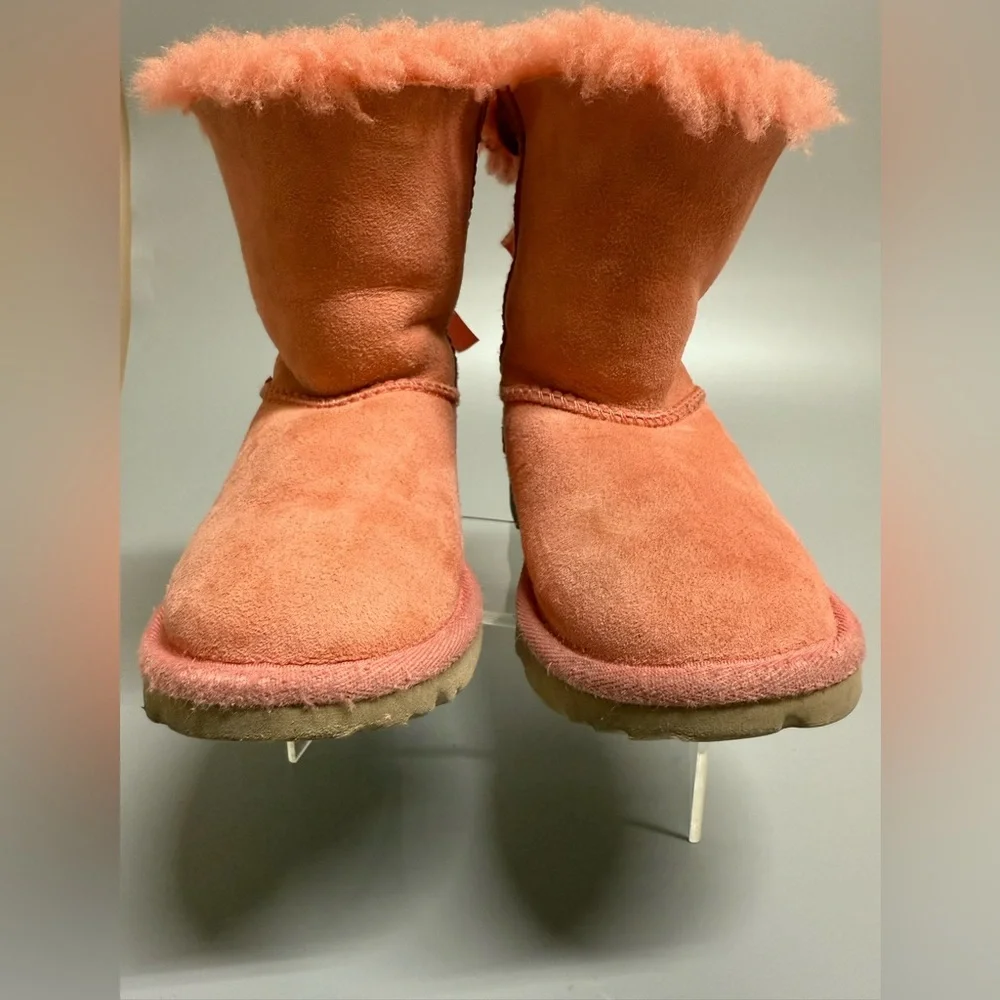 Ugg Boots Bailey Bow toddler Girls Suede Sheepskin size 11